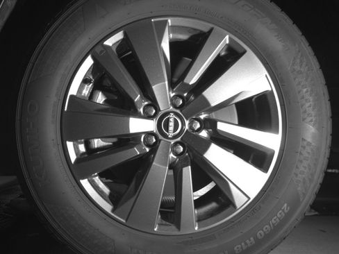 Used 2025 Nissan Pathfinder SV AWD/4WD image 12