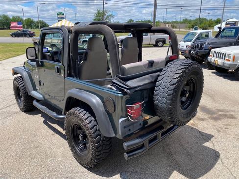 Used 2004 Jeep Wrangler X w/ Wheel Plus Group AWD/4WD image 13
