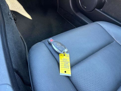 Used 2013 Mercedes-Benz C 300 Sport image 24