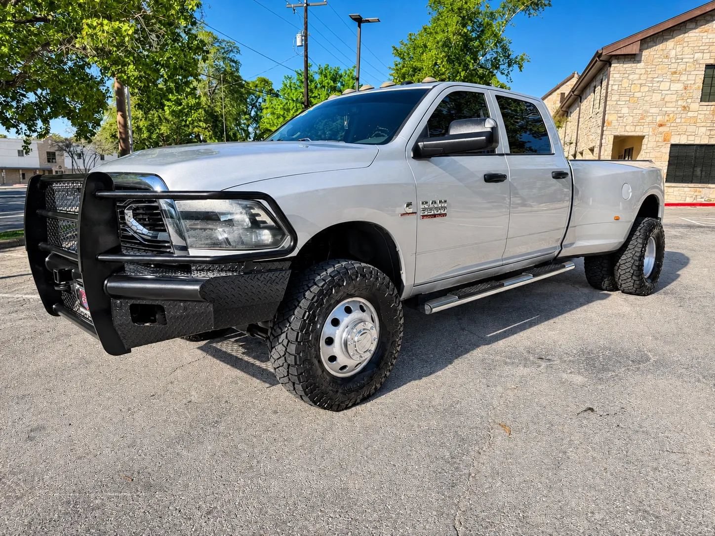 Used 2018 RAM 3500 Tradesman w/ Chrome Appearance Group AWD/4WD image 1