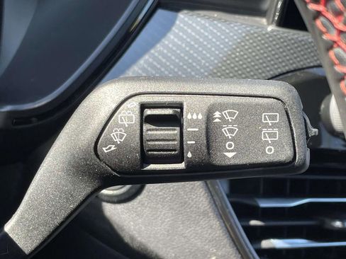 Used 2024 Ford Escape ST-Line image 25