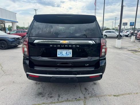 Used 2024 Chevrolet Suburban LT AWD/4WD image 4