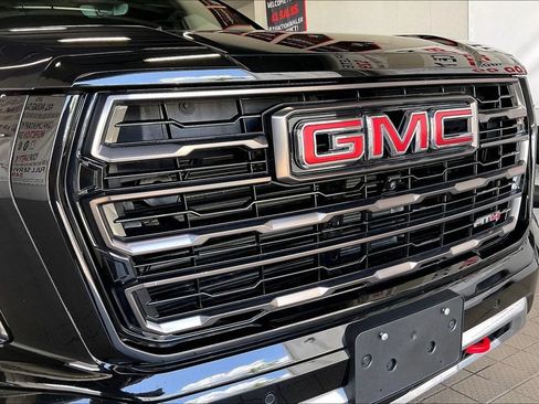 Used 2025 GMC Yukon AT4 Ultimate AWD/4WD image 27