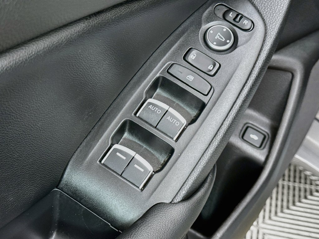 Used 2022 Honda Accord Touring image 18