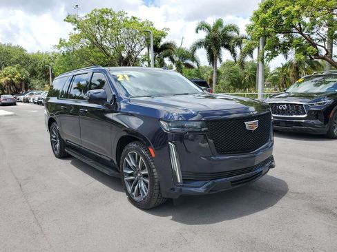 Used 2021 Cadillac Escalade ESV Sport w/ Driver Assist Tech Package AWD/4WD image 32