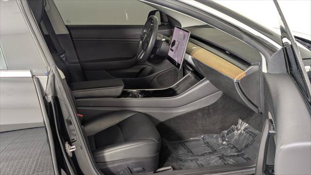Used 2019 Tesla Model 3 Standard Range Plus RWD image 17