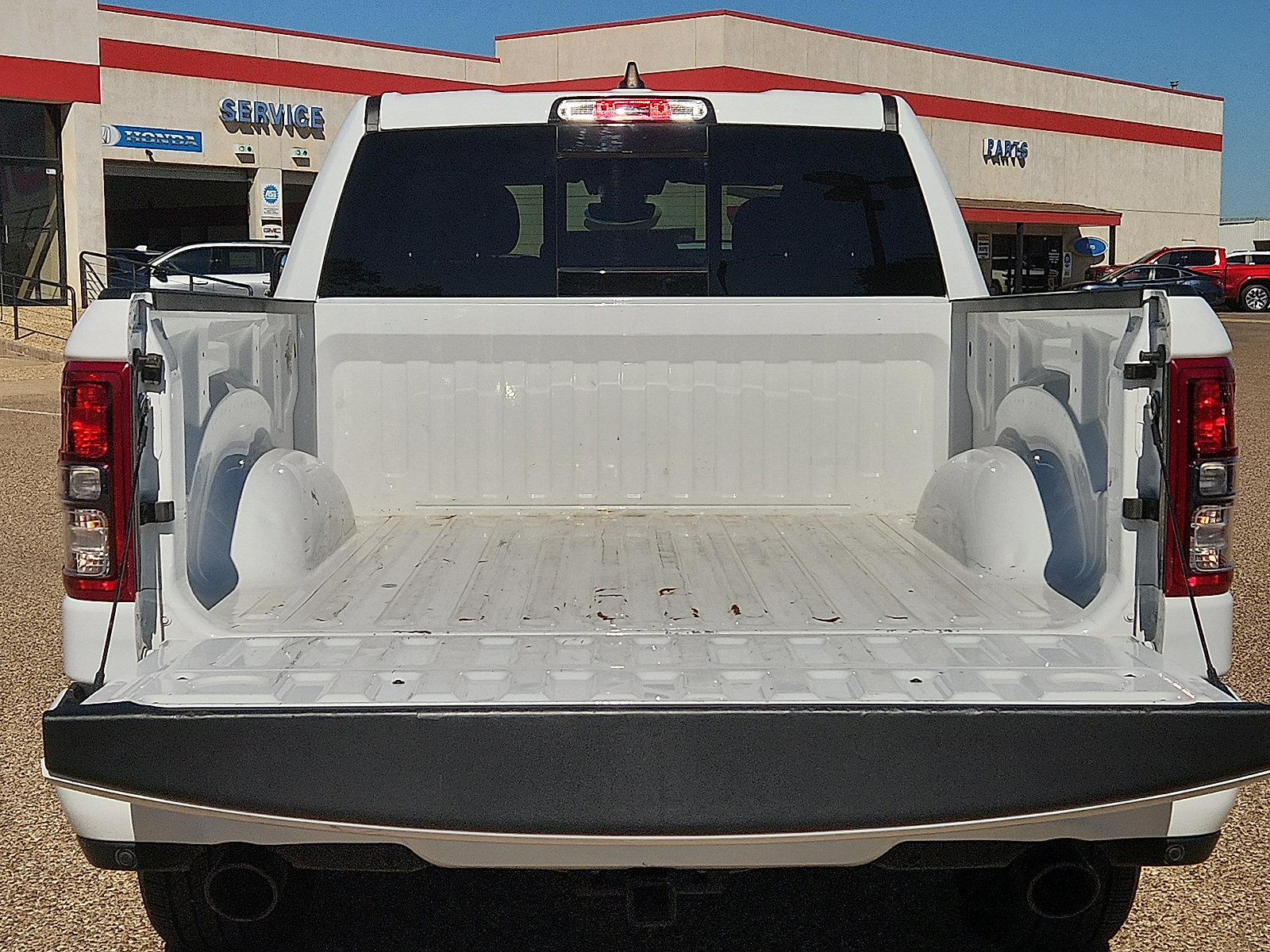 Used 2023 RAM 1500 Big Horn AWD/4WD image 10