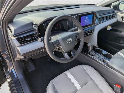 New 2026 Toyota Camry SE image 3