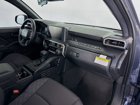 Used 2025 Toyota Tacoma SR image 27