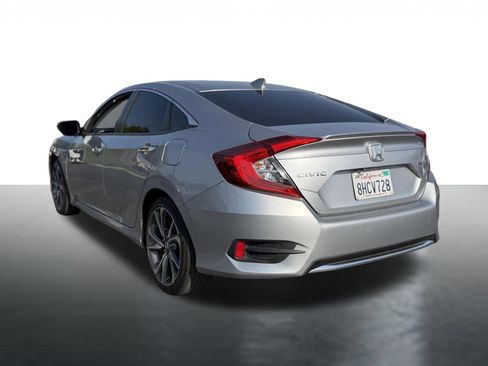 Used 2019 Honda Civic Touring image 5