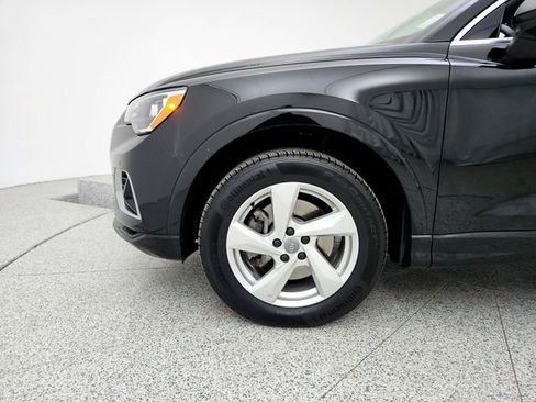 Used 2020 Audi Q3 2.0T Premium image 26
