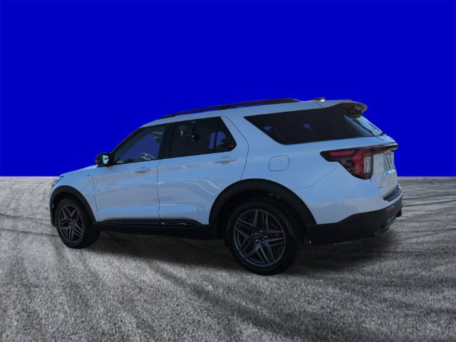 New 2026 Ford Explorer ST-Line w/ ST-Line Street Pack RWD image 6
