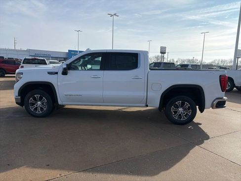 New 2026 GMC Sierra 1500 SLT w/ SLT Convenience Package image 7