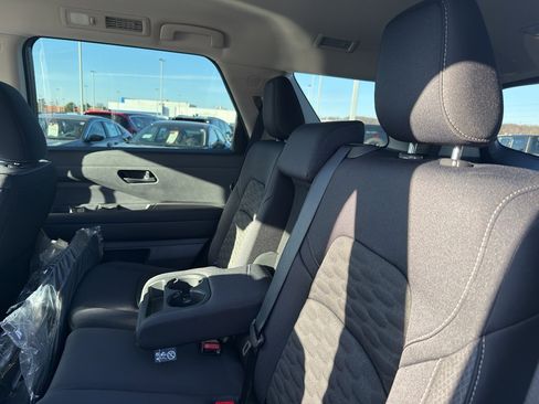 New 2026 Nissan Pathfinder SV image 34