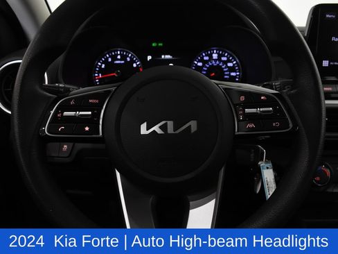 Used 2024 Kia Forte LXS FWD image 11