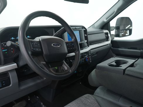 Used 2024 Ford F250 XLT image 25