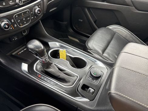 Used 2021 Chevrolet Traverse High Country image 19