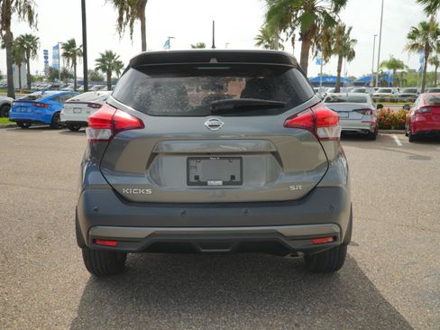 Used 2020 Nissan Kicks SR FWD image 6