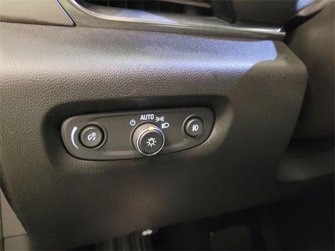 Used 2020 Chevrolet Traverse LT w/ LPO, Black Accent Package image 27