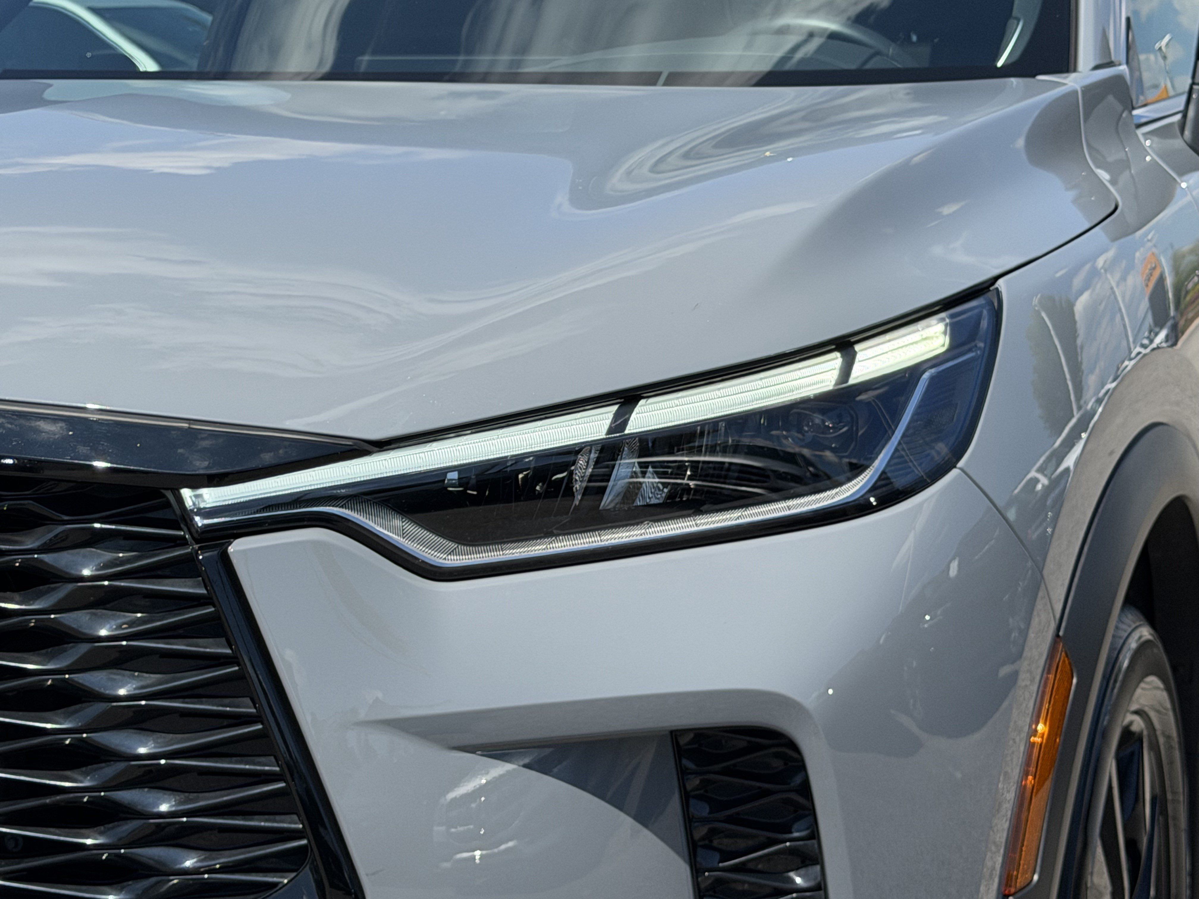 Used 2025 INFINITI QX60 Luxe w/ Black Edition AWD/4WD image 6