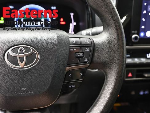 Used 2025 Toyota Camry LE FWD image 15