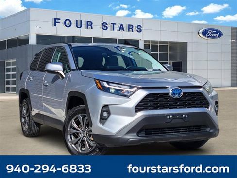 Used 2024 Toyota RAV4 XLE Premium image 1