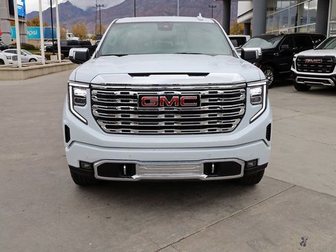New 2026 GMC Sierra 1500 Denali AWD/4WD image 9
