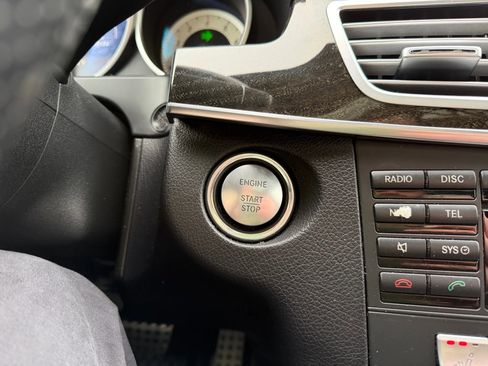 Used 2014 Mercedes-Benz E 350 4MATIC Wagon image 50