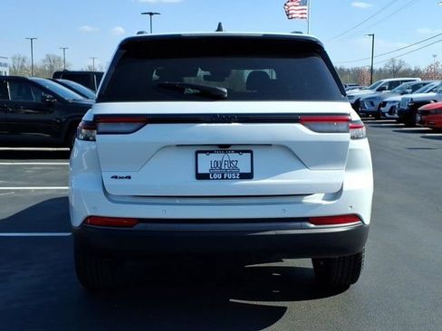 New 2026 Jeep Grand Cherokee Altitude AWD/4WD image 20