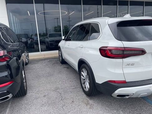 Used 2022 BMW X5 xDrive40i AWD/4WD image 4