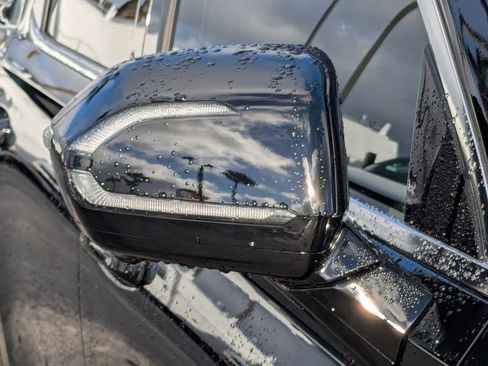 Used 2025 Hyundai Palisade Calligraphy image 12