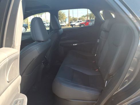 Used 2025 Lexus RX 350 FWD w/ Technology Package image 10