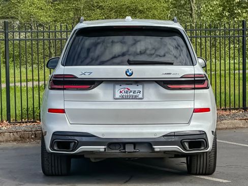 Used 2024 BMW X7 xDrive40i w/ M Sport Package AWD/4WD image 4