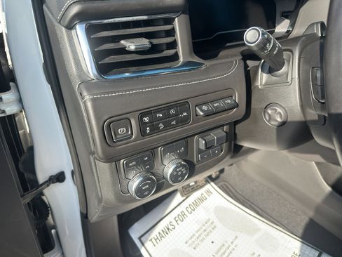 Used 2023 GMC Yukon Denali Ultimate image 18