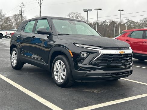 New 2026 Chevrolet TrailBlazer LS image 2
