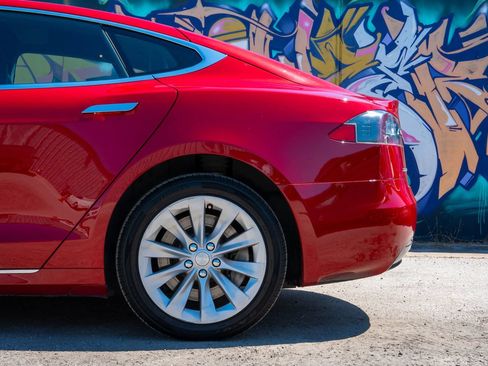 Used 2017 Tesla Model S 90D AWD/4WD image 8