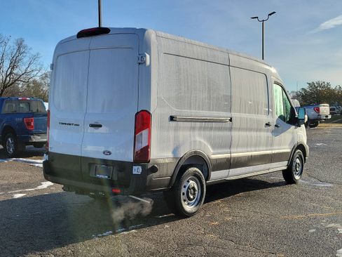 New 2026 Ford Transit 250 148 Medium Roof image 4