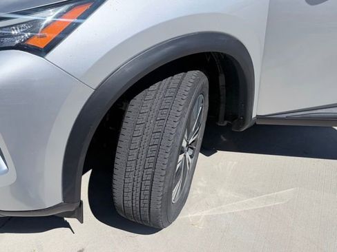 Used 2023 Nissan Rogue SV image 31