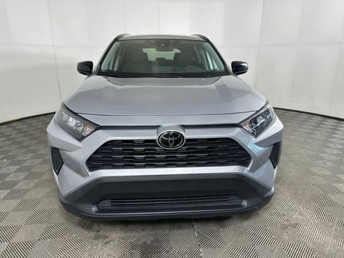 Used 2021 Toyota RAV4 LE image 8