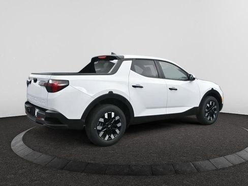 Used 2025 Hyundai Santa Cruz SE image 7