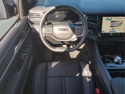 New 2026 Jeep Grand Wagoneer Summit image 12