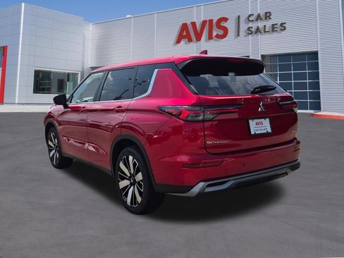 Used 2025 Mitsubishi Outlander SE AWD/4WD image 7