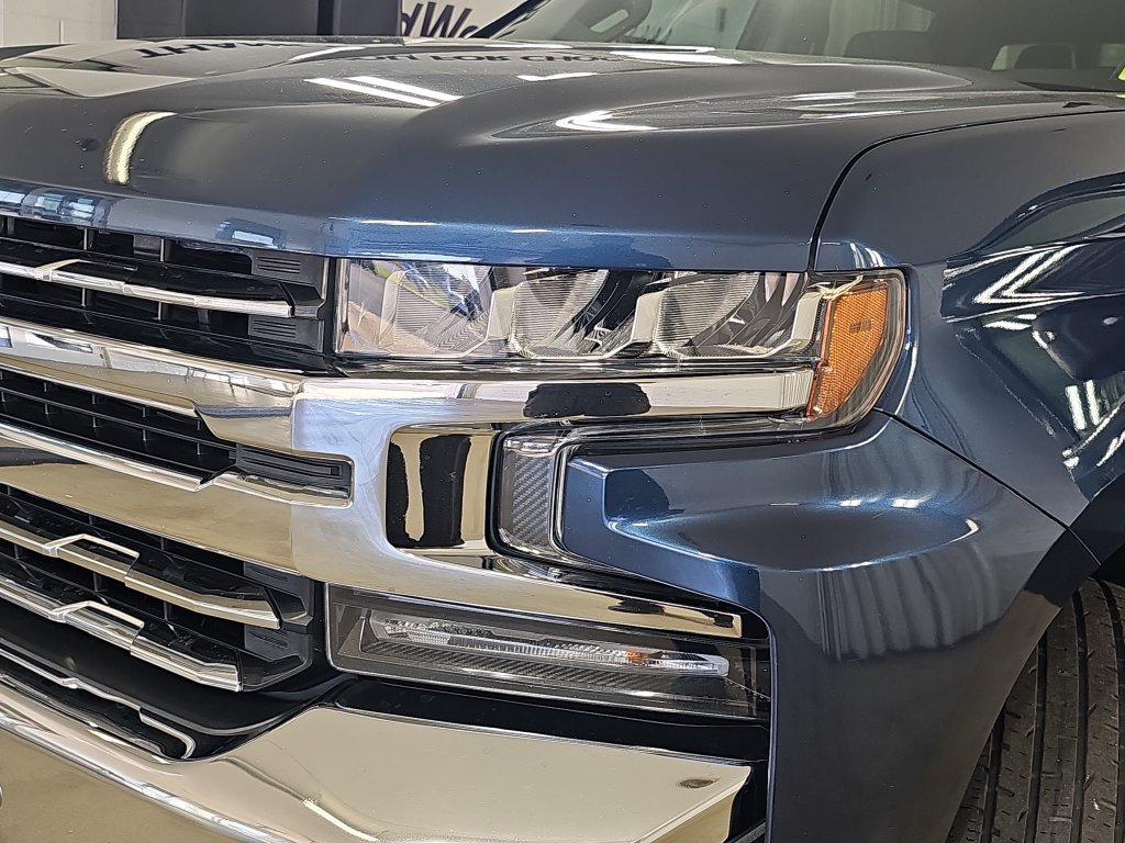 Used 2019 Chevrolet Silverado 1500 LTZ AWD/4WD image 37