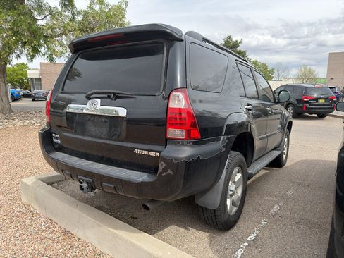Used 2009 Toyota 4Runner SR5 AWD/4WD image 5
