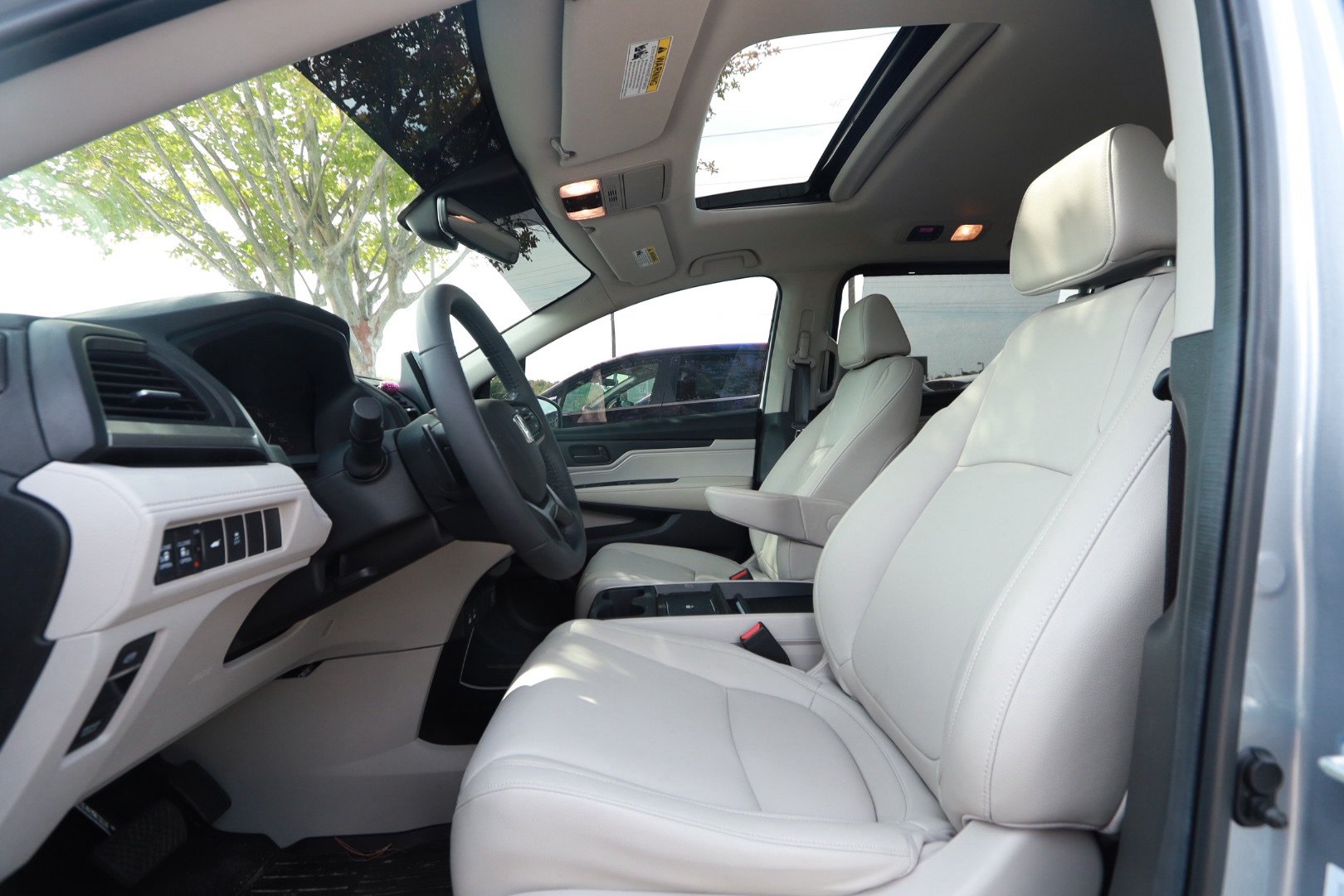 Used 2026 Honda Odyssey EX-L image 16