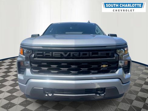 Used 2024 Chevrolet Silverado 1500 Custom RWD image 2