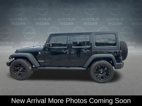 Used 2016 Jeep Wrangler Unlimited Sport w/ Dual Top Group AWD/4WD image 2