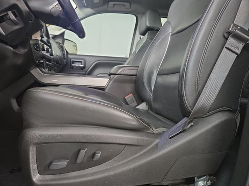 Used 2019 Chevrolet Silverado 2500 LTZ w/ Duramax Plus Package AWD/4WD image 31
