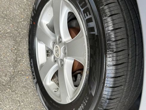 Used 2012 Toyota Sienna LE FWD image 33