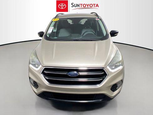 Used 2017 Ford Escape Titanium image 10